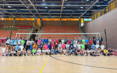 La Concejala de Deportes de Alcorcón, Carmen Martín, visita el Campamento de Verano de CUV Alcorcón