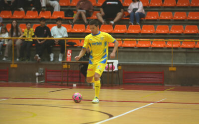 El Alcorcón cae en El Álamo en un partido marcado por errores propios y polémica arbitral (5-3)