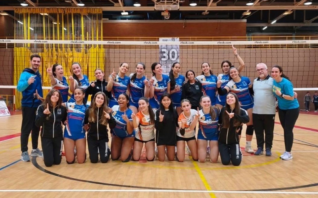 El CUV Alcorcón femenino consigue su tercera victoria consecutiva y el masculino cae ante Escuelas Cacereñas de Voleibol